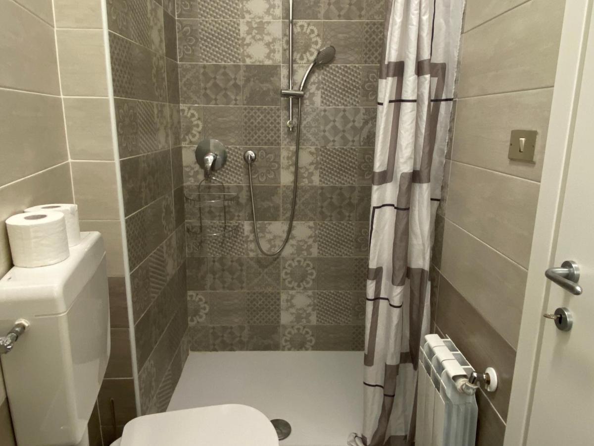 Aparthotel Residenza Cappuccini Peschiera del Garda Exterior foto