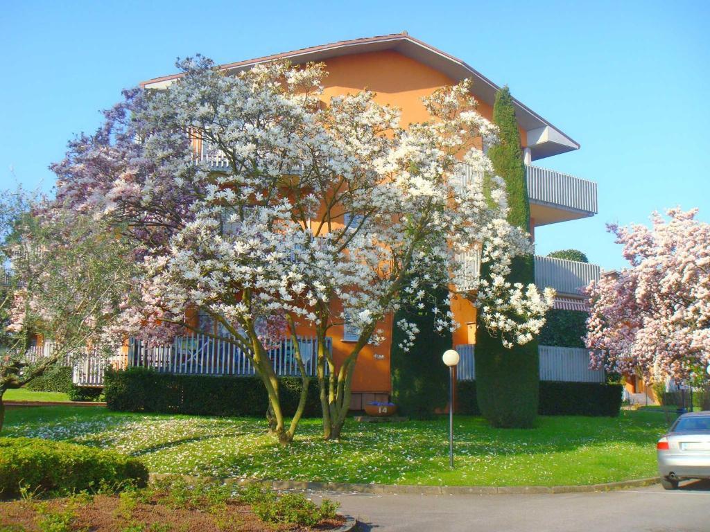 Aparthotel Residenza Cappuccini Peschiera del Garda Exterior foto