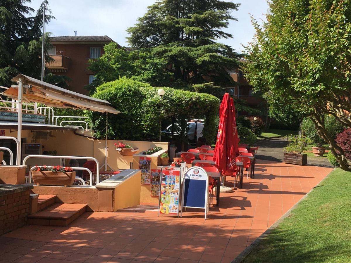 Aparthotel Residenza Cappuccini Peschiera del Garda Exterior foto