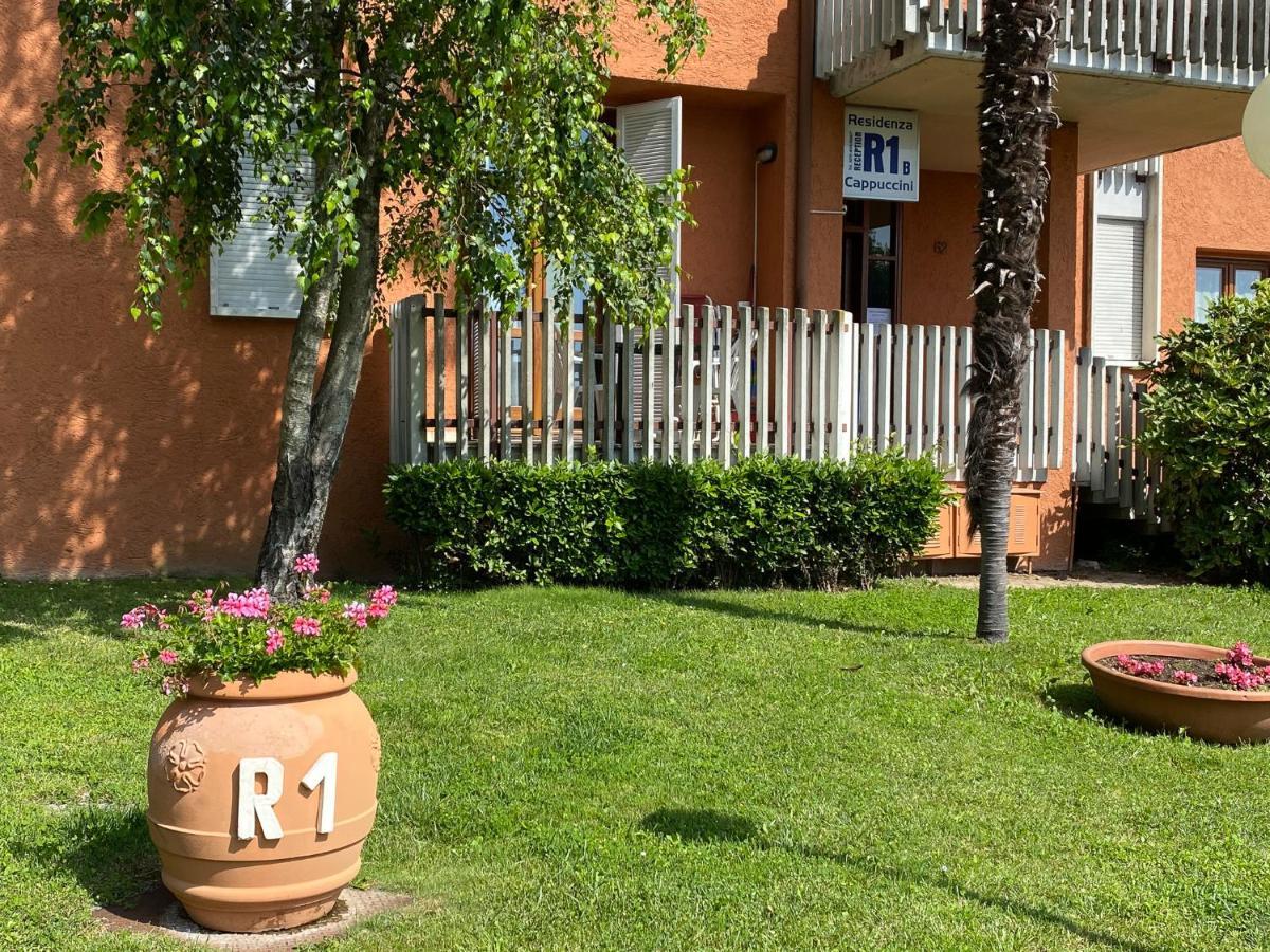 Aparthotel Residenza Cappuccini Peschiera del Garda Exterior foto