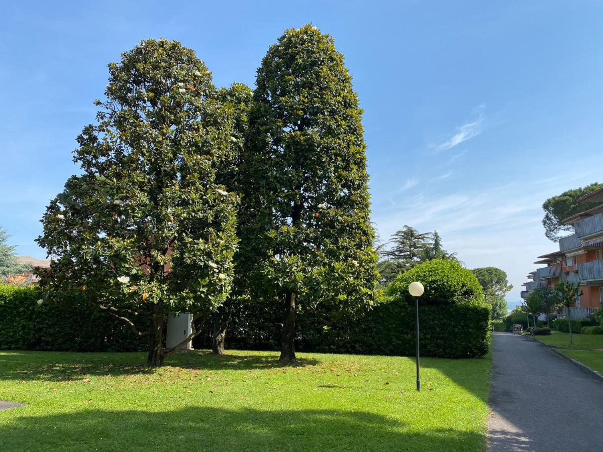 Aparthotel Residenza Cappuccini Peschiera del Garda Exterior foto