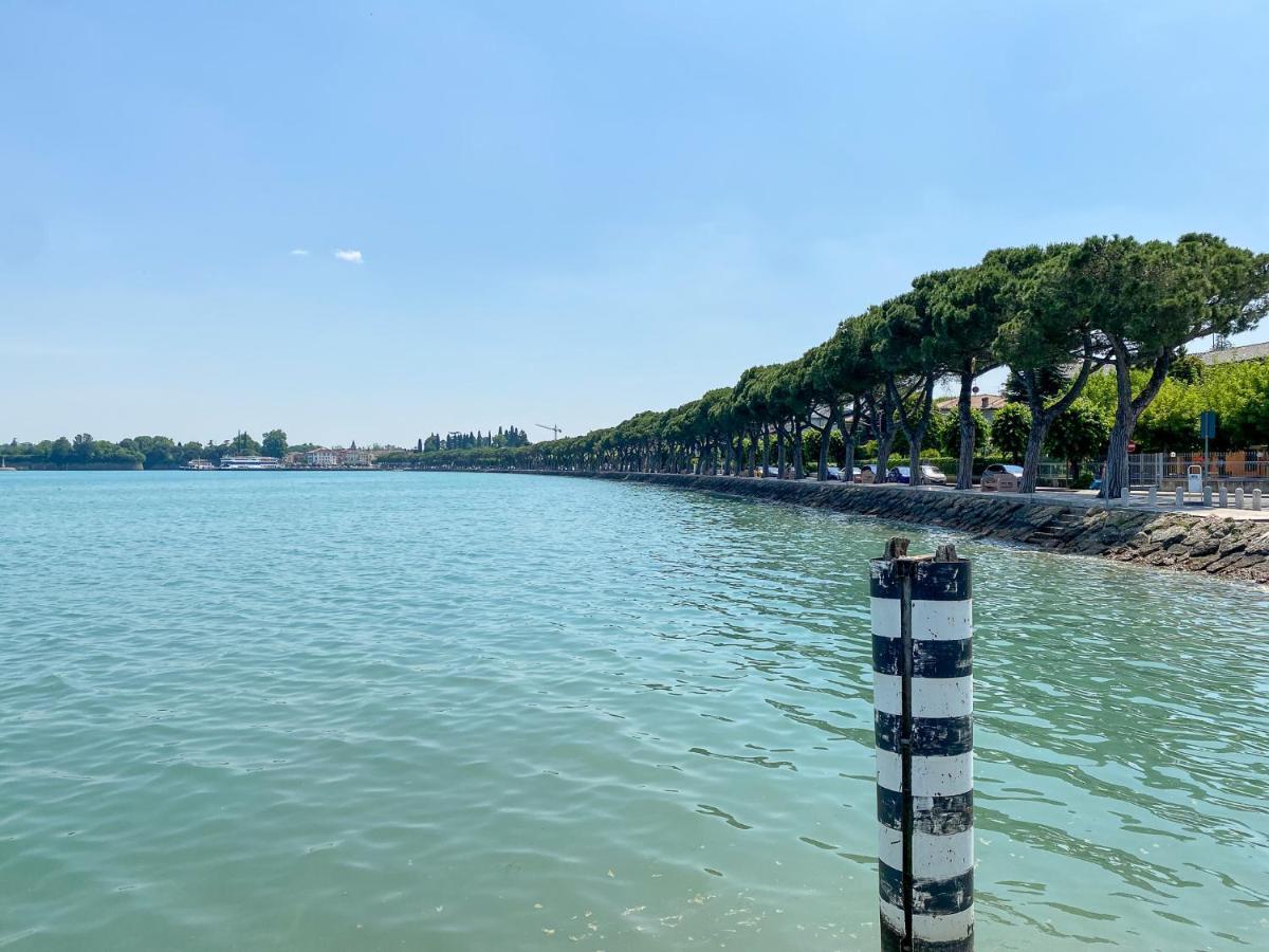Aparthotel Residenza Cappuccini Peschiera del Garda Exterior foto