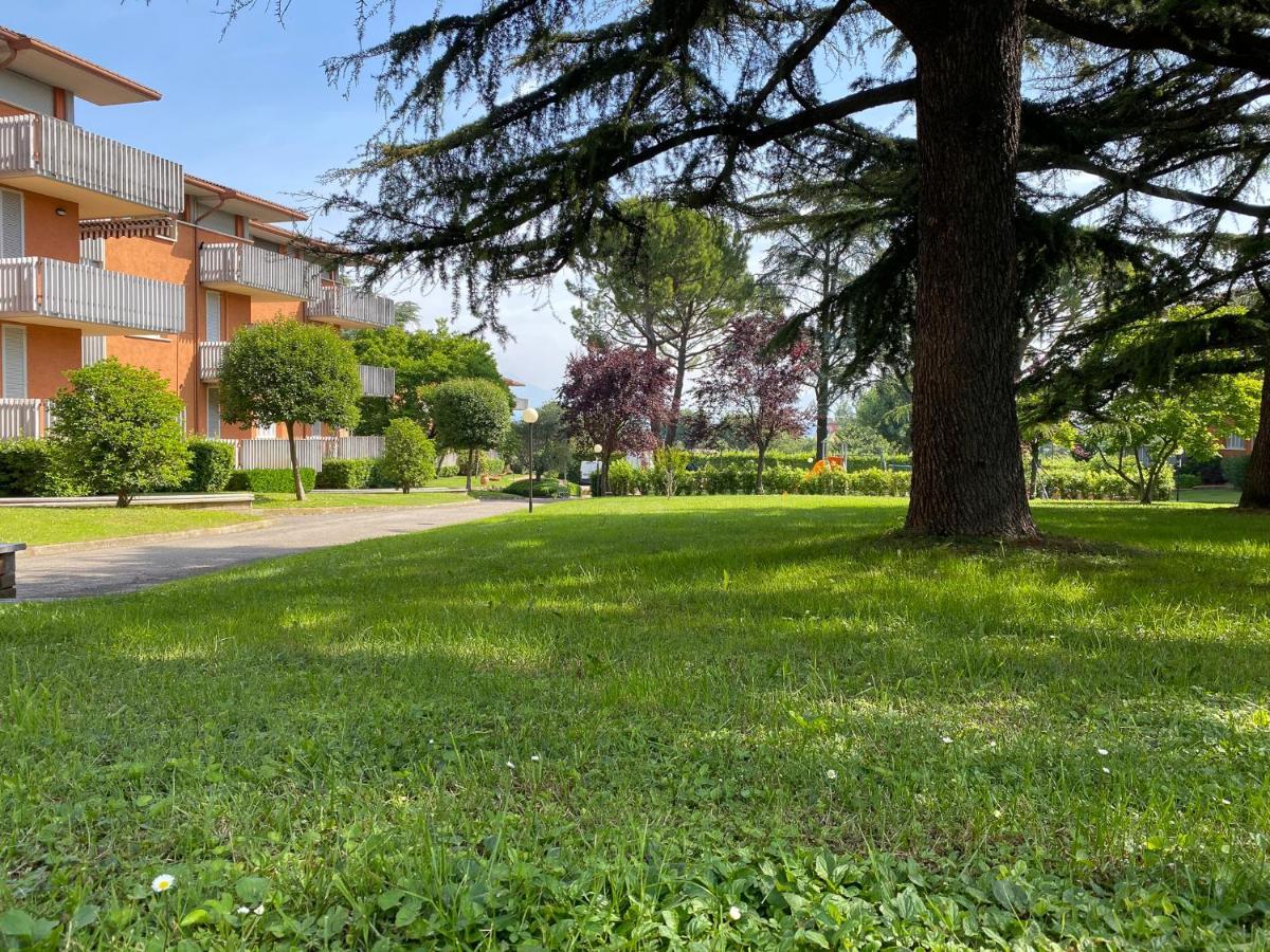 Aparthotel Residenza Cappuccini Peschiera del Garda Exterior foto